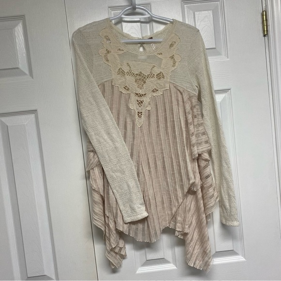 Free People embroidered tiered flowy long sleeved top - Picture 2 of 13